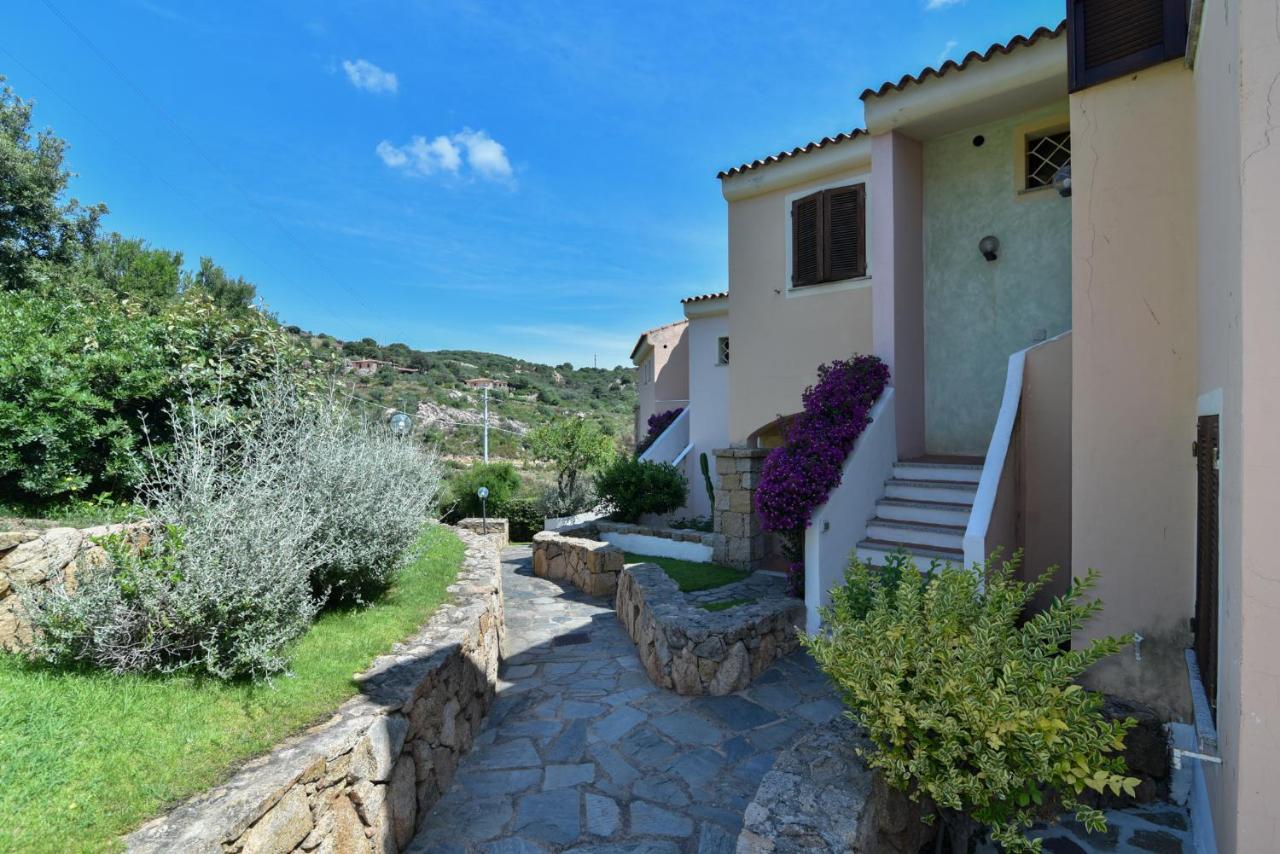 Aparthotel La Costa View 3*